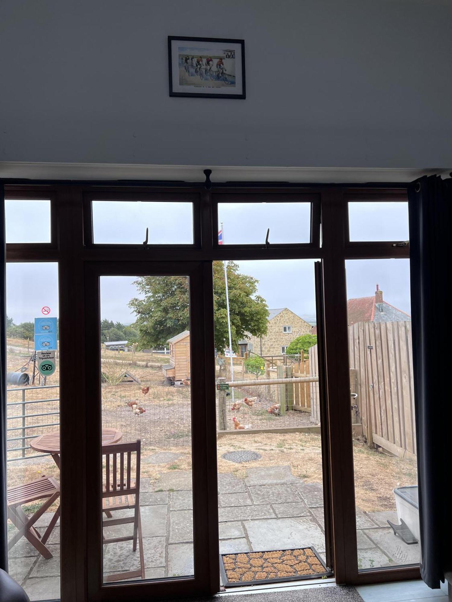 Bike Shed - Beautiful 1-Bed Cottage In Shorwell エクステリア 写真